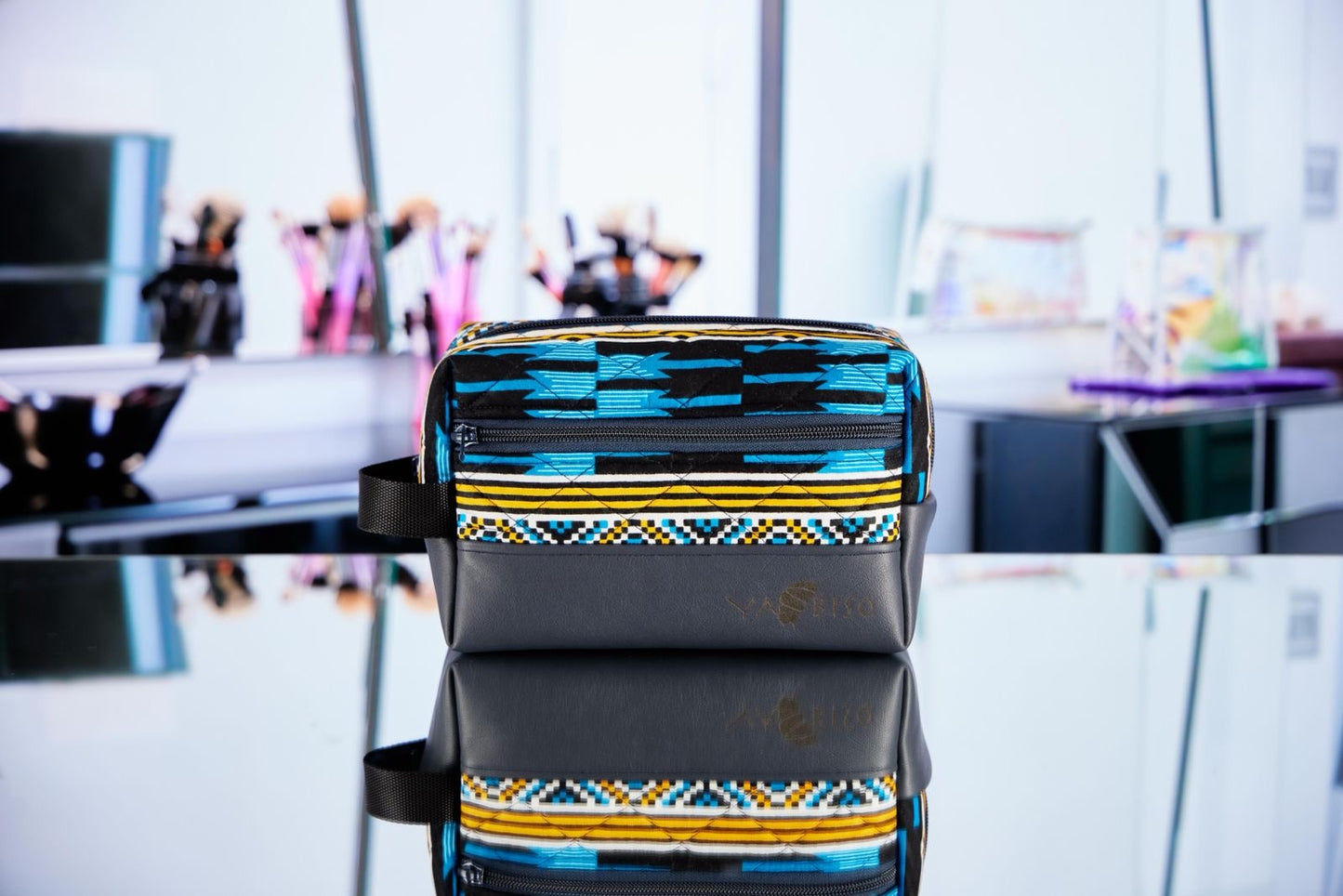 Handcrafted 'Kinshasa' Vanity Case